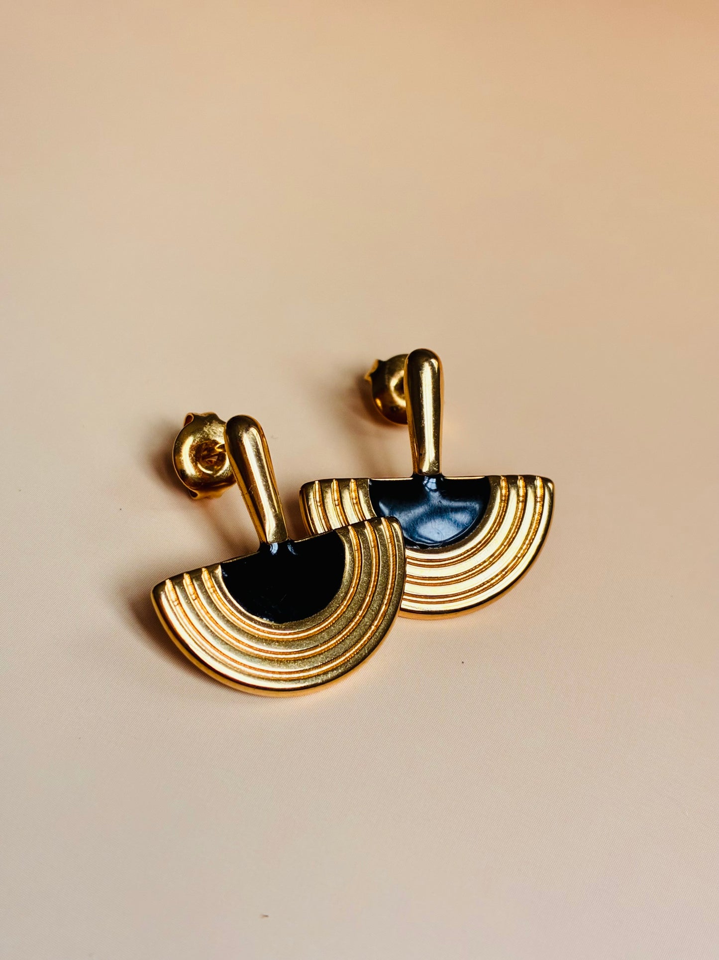 Magnetic Aura Earrings