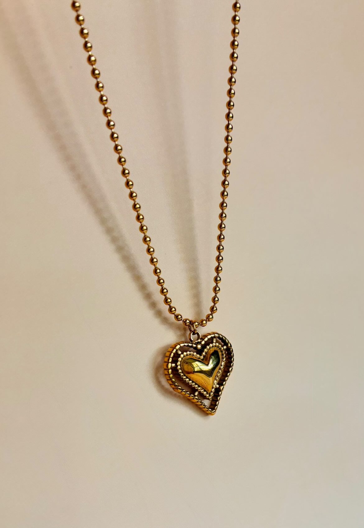 Crush attraction necklace